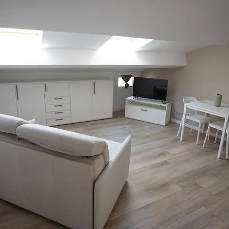 Piazza Loft Lägenhet